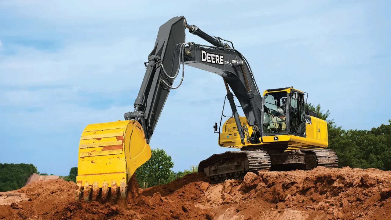 ¿Vas a Alquilar una Excavadora? Descubre los Consejos Clave de CGM Rental