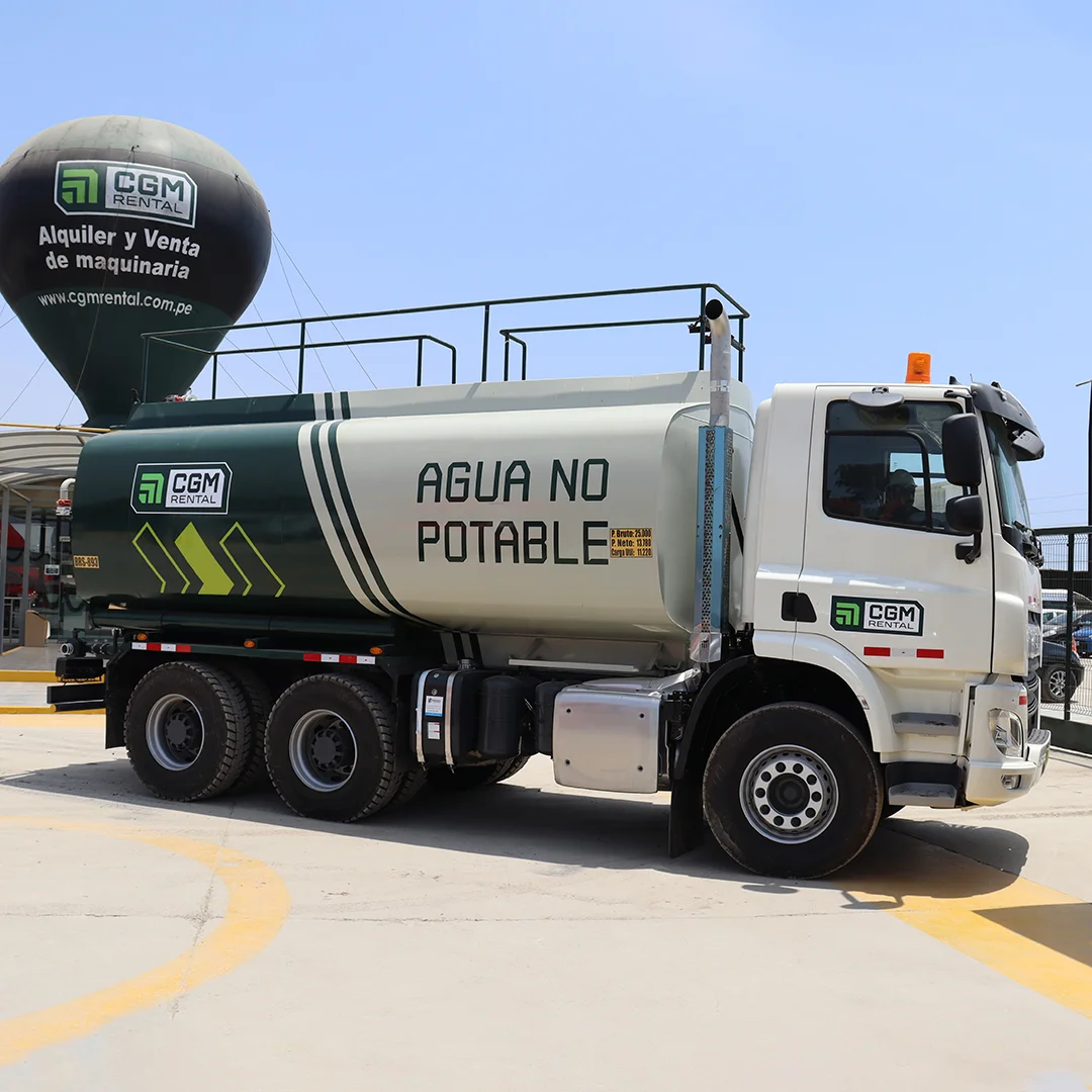 CAMION CISTERNA — foto 2