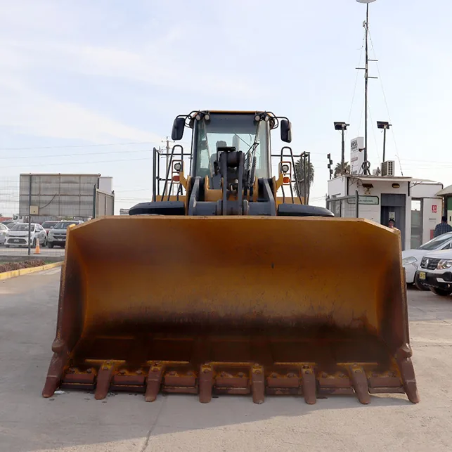 CARGADOR FRONTAL 744K CIP: M241341 — foto 4