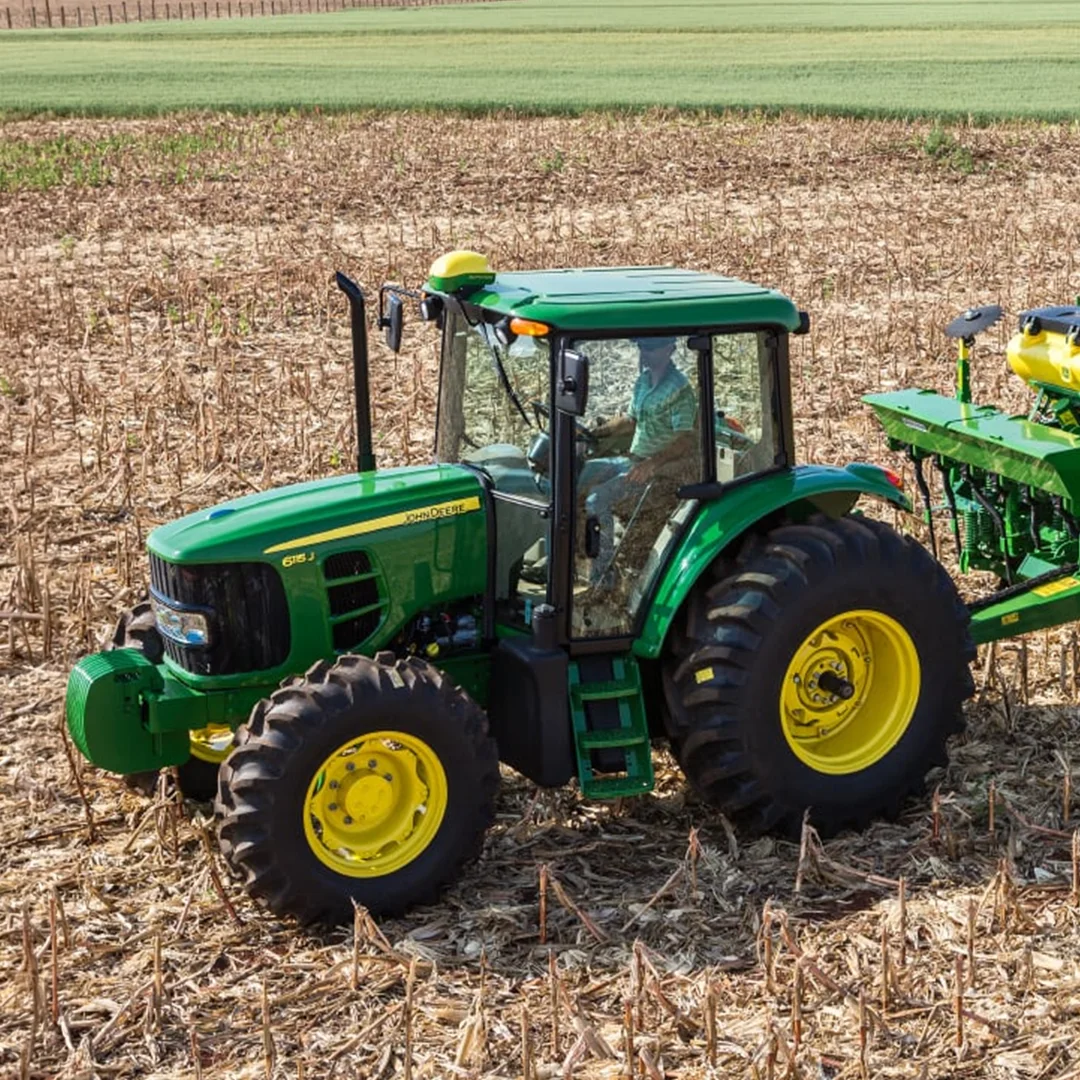 TRACTOR AGRÍCOLA 6115J — foto 2