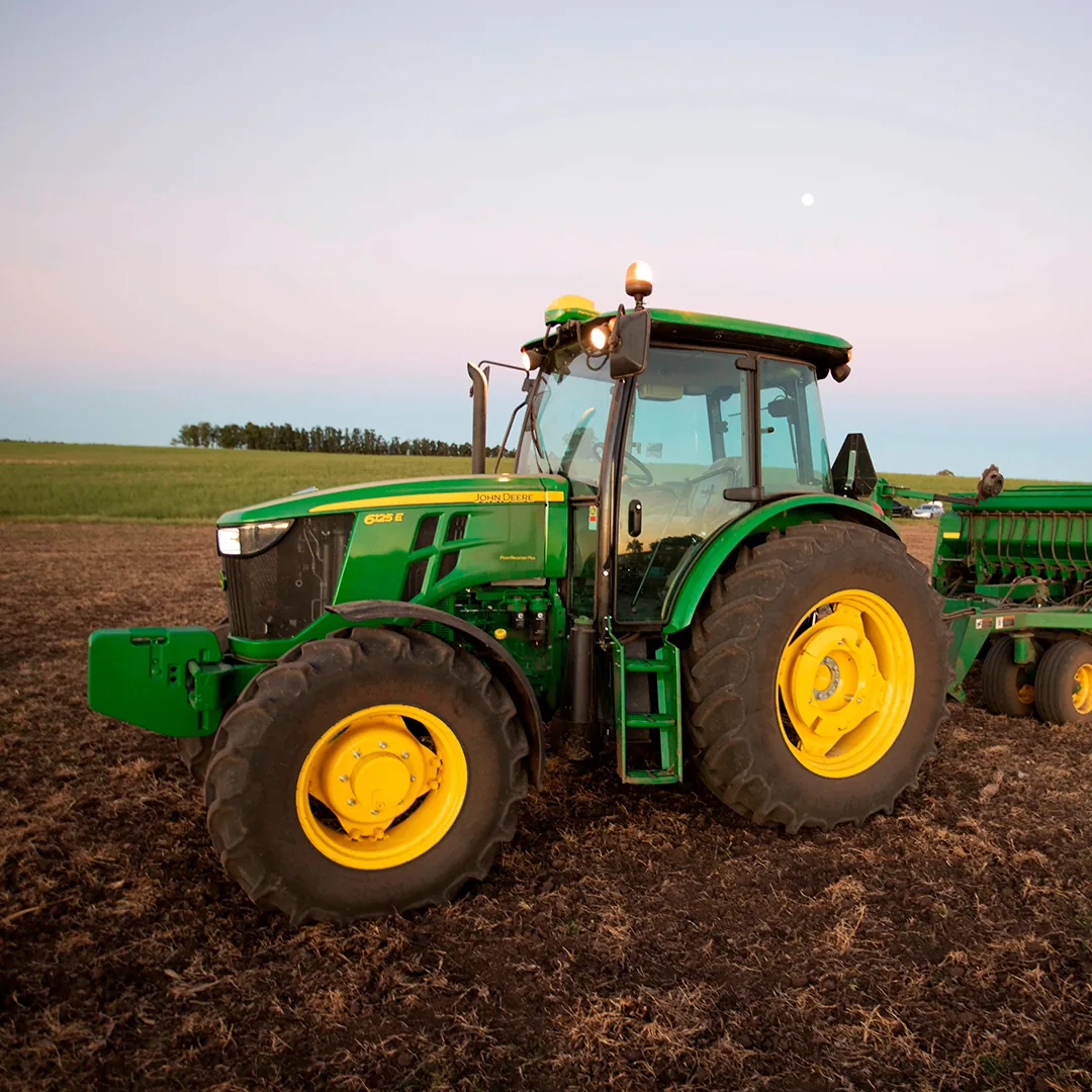 TRACTOR AGRÍCOLA 6125E — foto 3