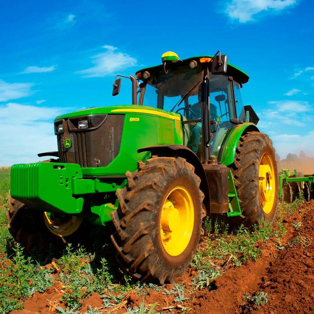 TRACTOR AGRÍCOLA 6603 — foto 3
