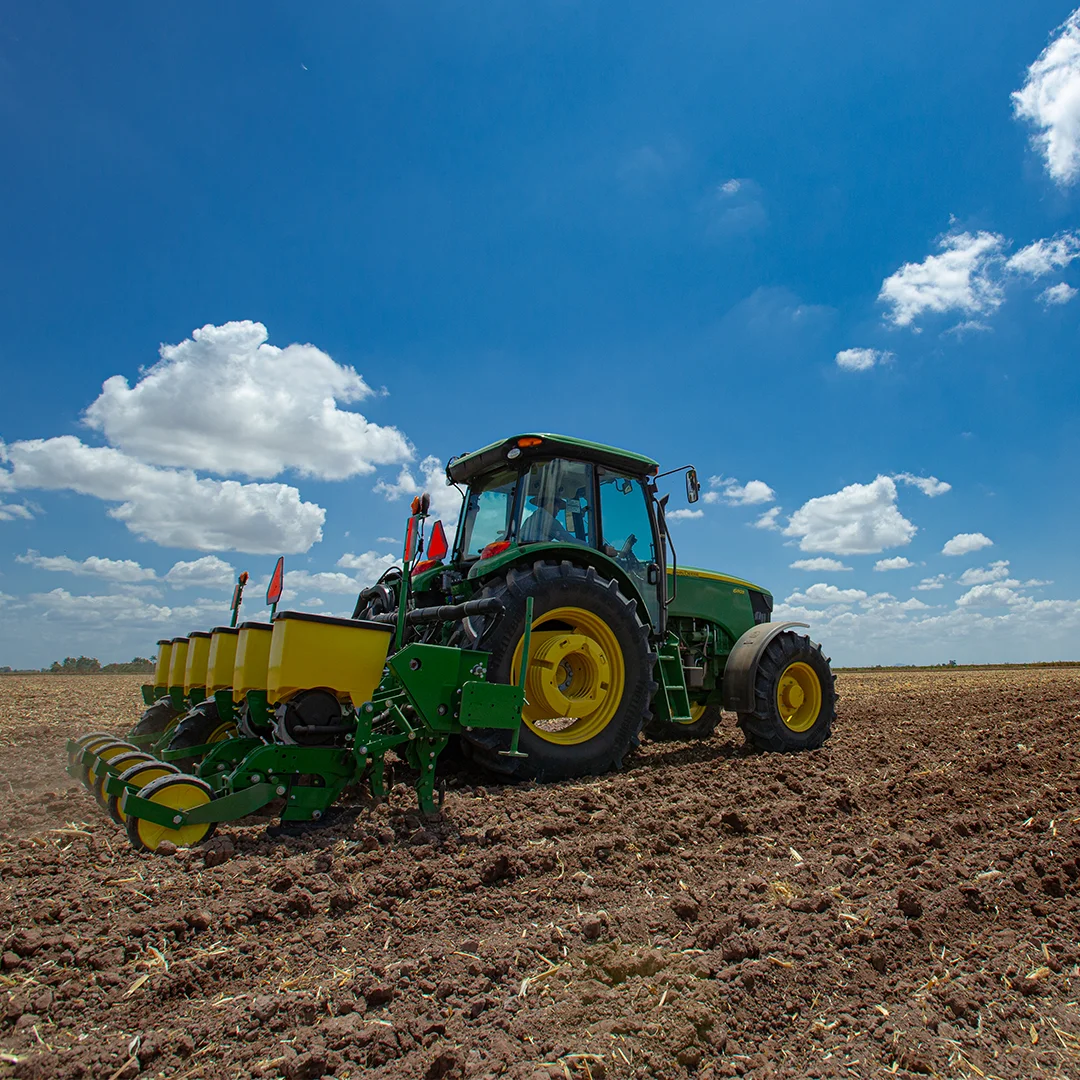 TRACTOR AGRÍCOLA 6803 — foto 2